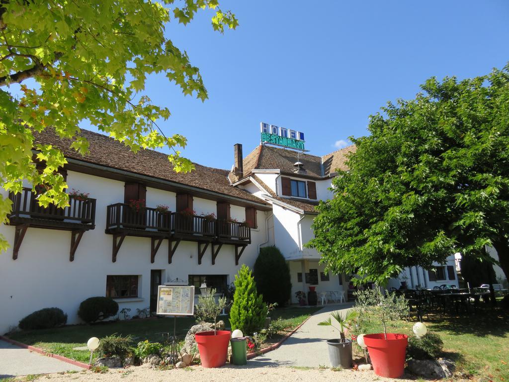 Hotel Restaurant Le Traineau Clelles Экстерьер фото