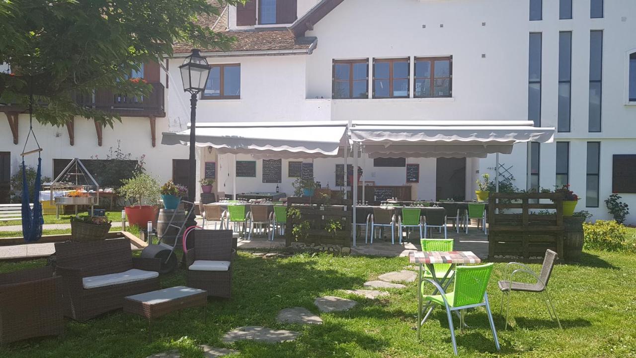 Hotel Restaurant Le Traineau Clelles Экстерьер фото