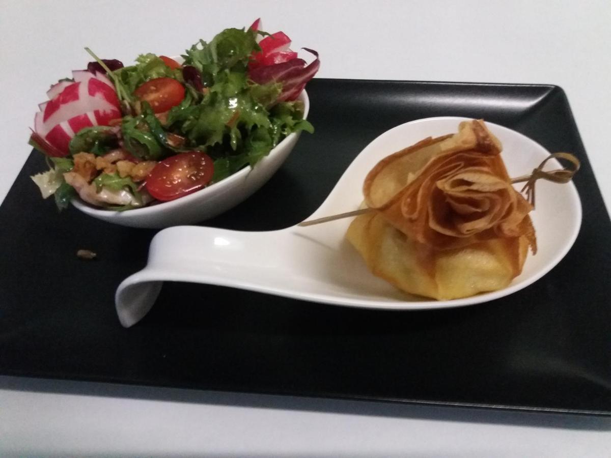 Hotel Restaurant Le Traineau Clelles Экстерьер фото